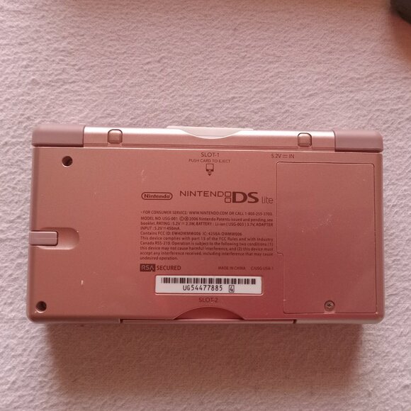 Pink Nintendo DS Lite System With Box - Picture 2 of 5